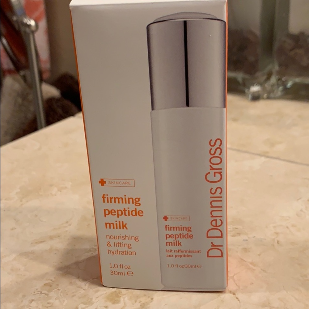 Dr Dennis Gross firming peptide milk - Picture 1 of 3